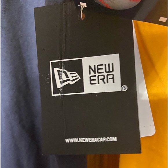 NWT Milwaukee Brewers Men’s long sleeve t-shirt size Medium - Picture 4 of 7